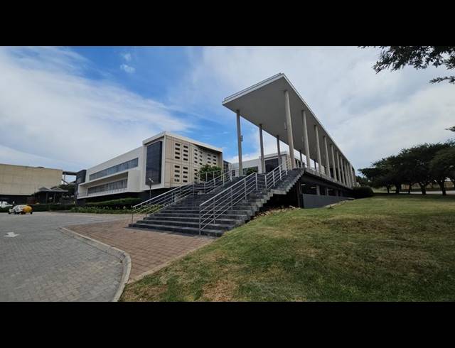 BUSINESS PROPERTY TO RENT IN WATERFALL